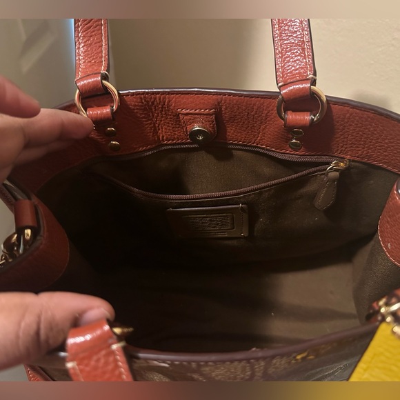 Coach snoopy purse with full sized wallet and wristlet - Picture 3 of 7